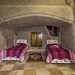 Roma Cave Отель