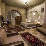 Отель Roma Cave 4*