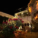 Roma Cave