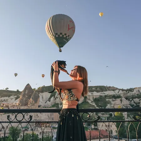 Roma Cave Отель