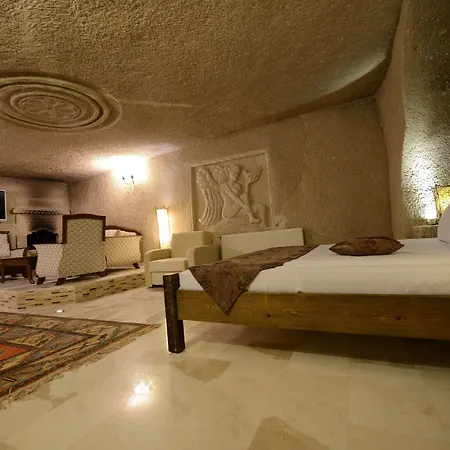 Отель Roma Cave
