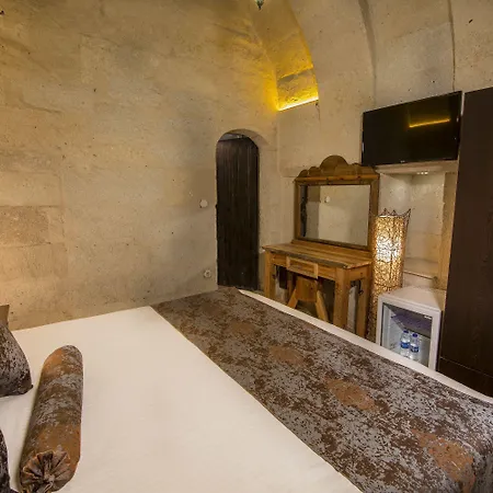 Отель Roma Cave 4*