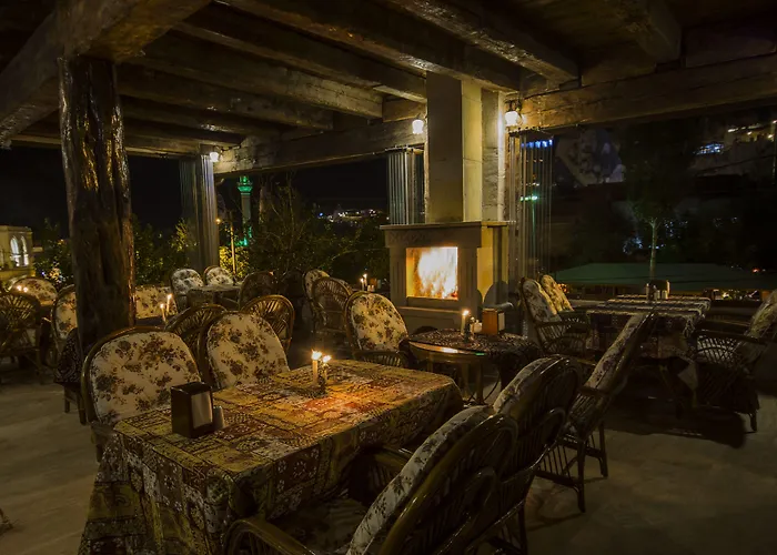 ローマ ケーブ スイート ホテル ギョレメ