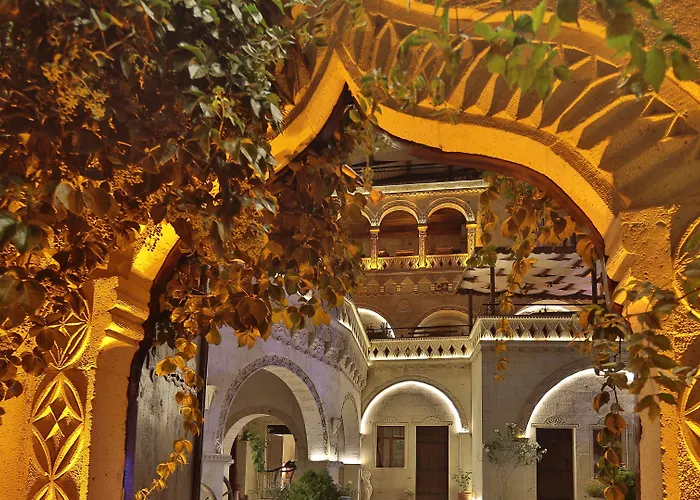 Roma Cave Отель 4*