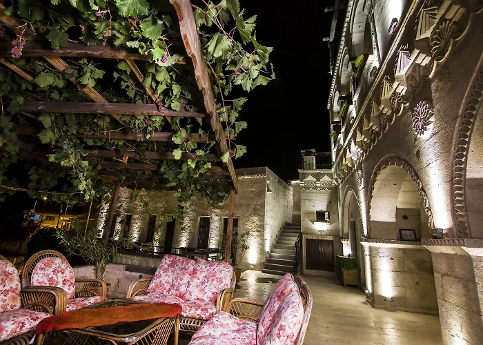 ローマ ケーブ スイート 4* ギョレメ