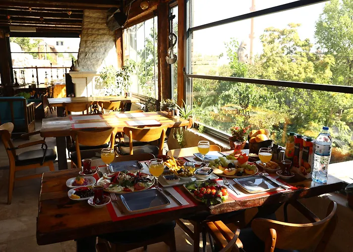 ホテル ローマ ケーブ スイート 4*